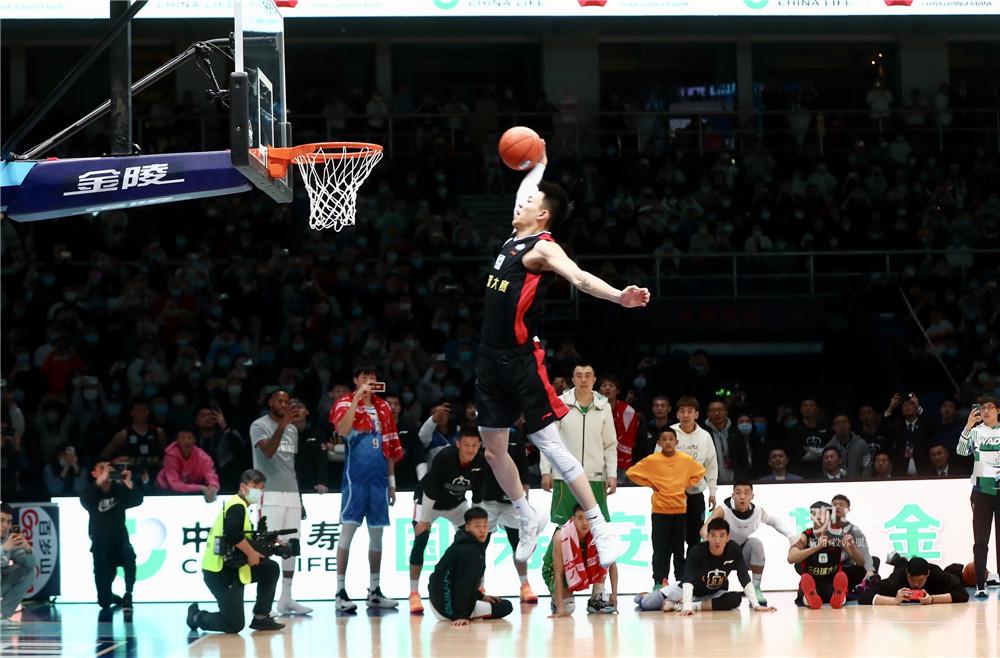 首先看人而 首先看人而