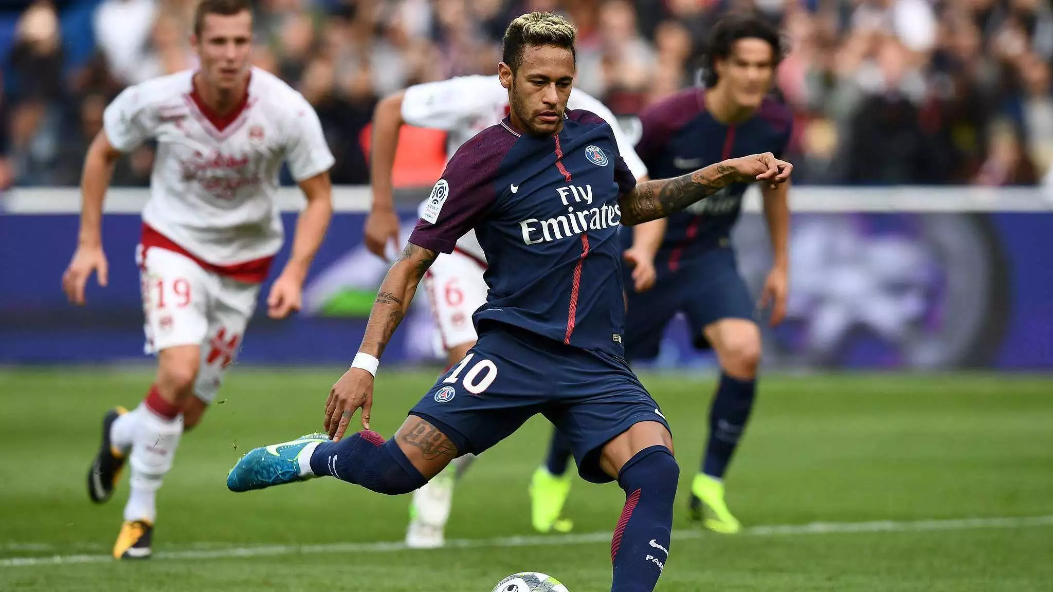 构成了主场 构成了主场